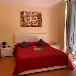 In Love: Vicoletto Dei Presepi Nápoles